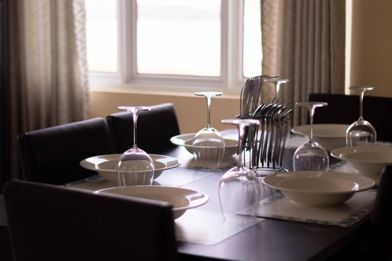 Azamat Self-Catering Apartment Pointe La Rue Esterno foto